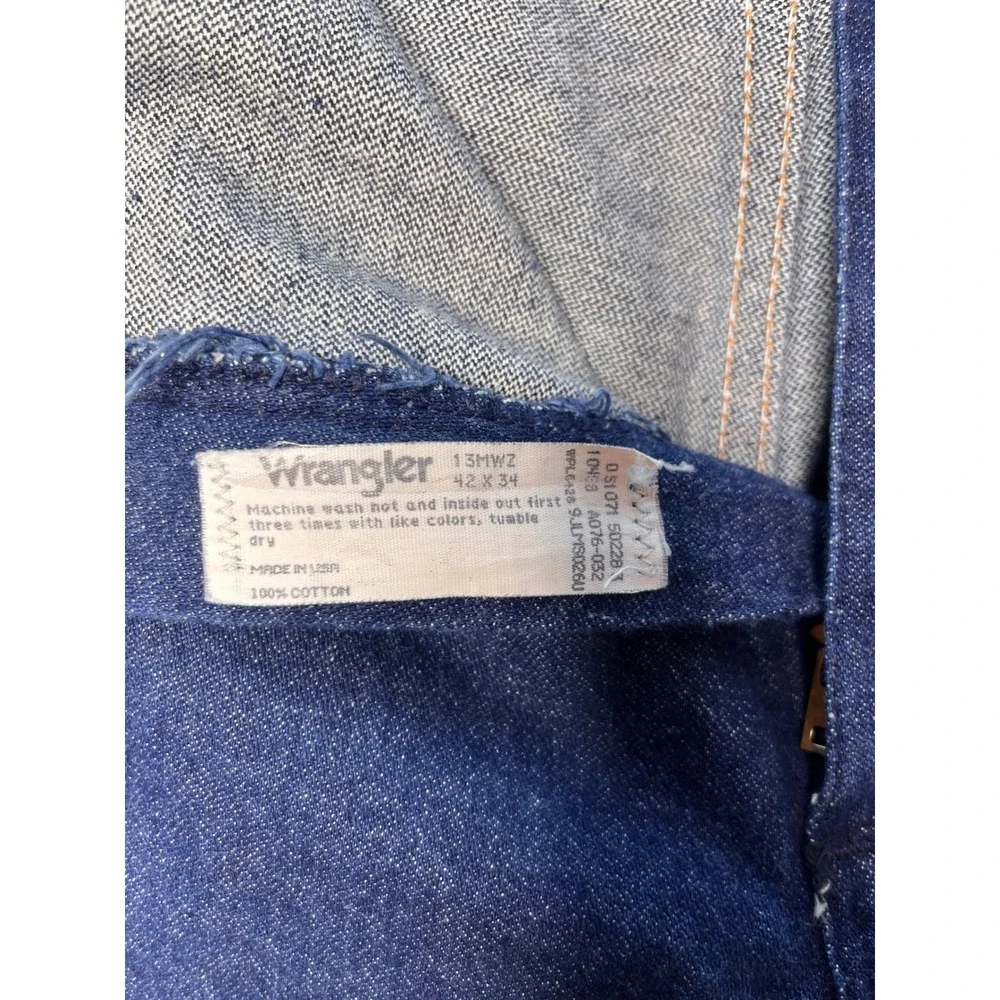 Vintage Wrangler Mens Denim Jeans 42x34 Dark Wash Cotton Made in USA 13MWZ